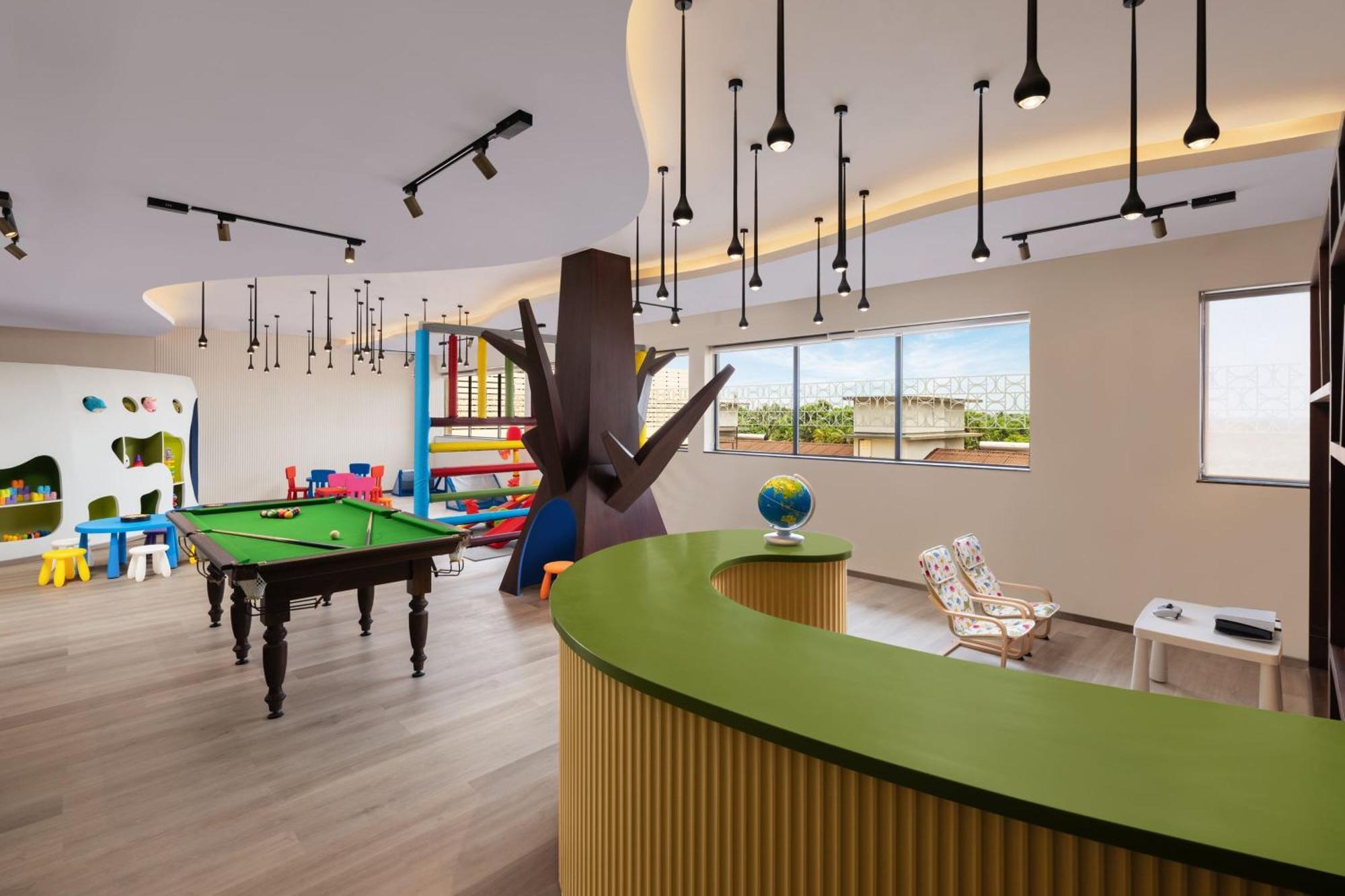 Courtyard By Marriott Goa Colva Hotel Exterior photo