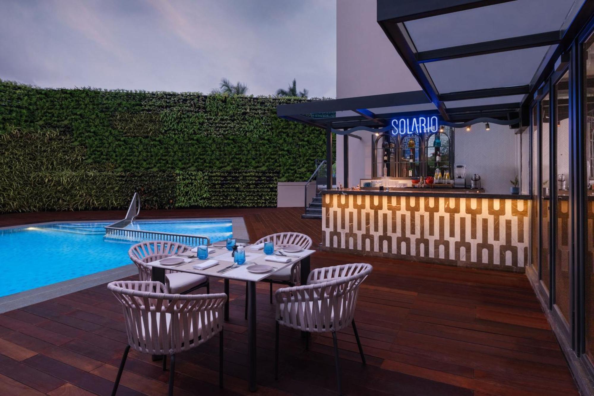 Courtyard By Marriott Goa Colva Hotel Exterior photo