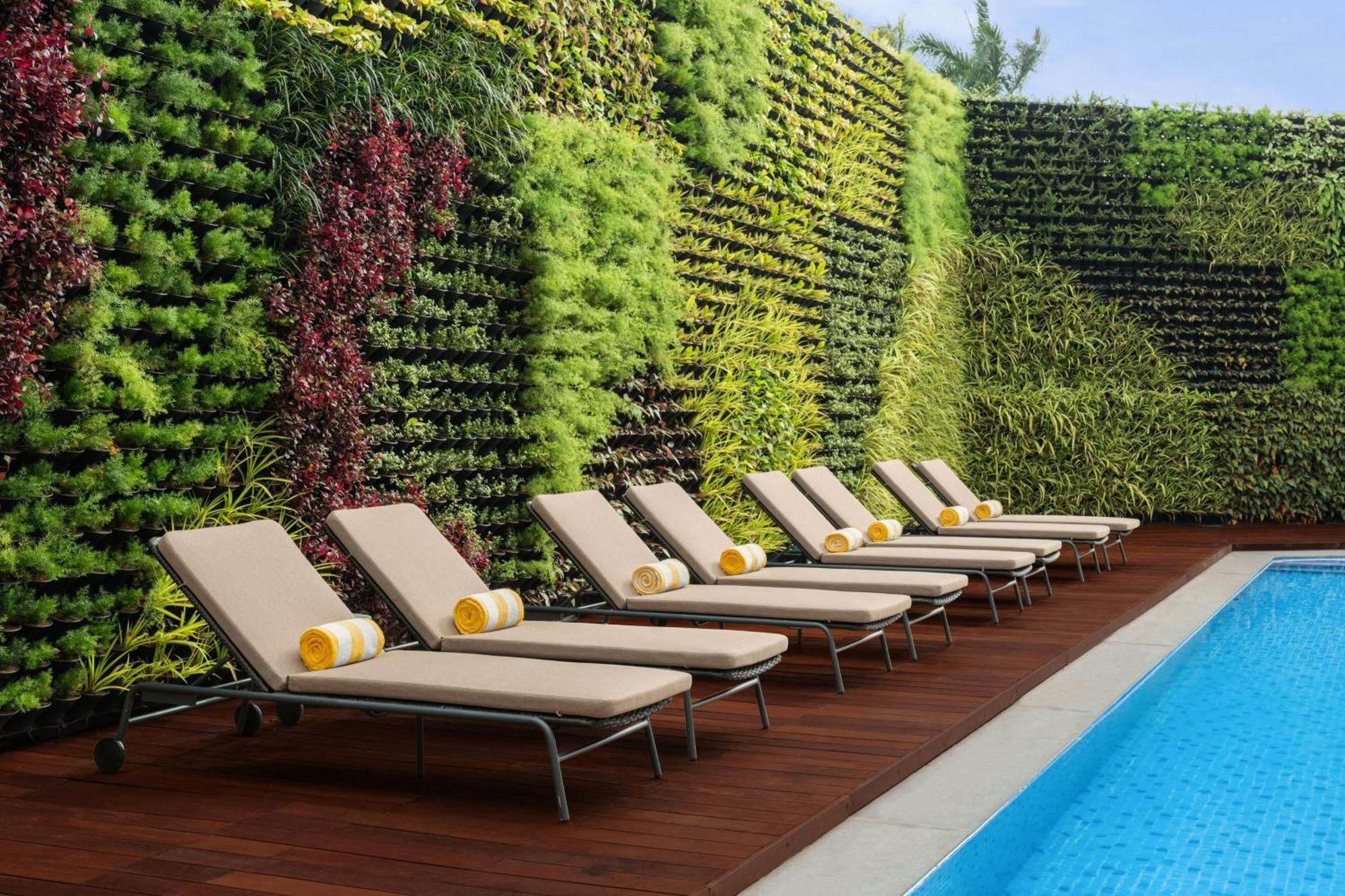 Courtyard By Marriott Goa Colva Hotel Exterior photo